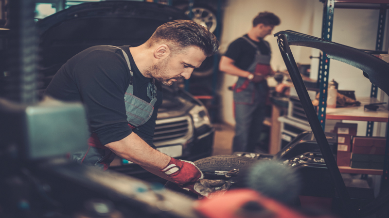 Consider An Automotive Body Shop In Lakeview For A Professional Finish